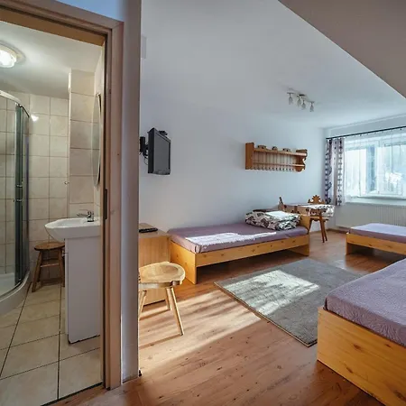 Skorusa Homestay *